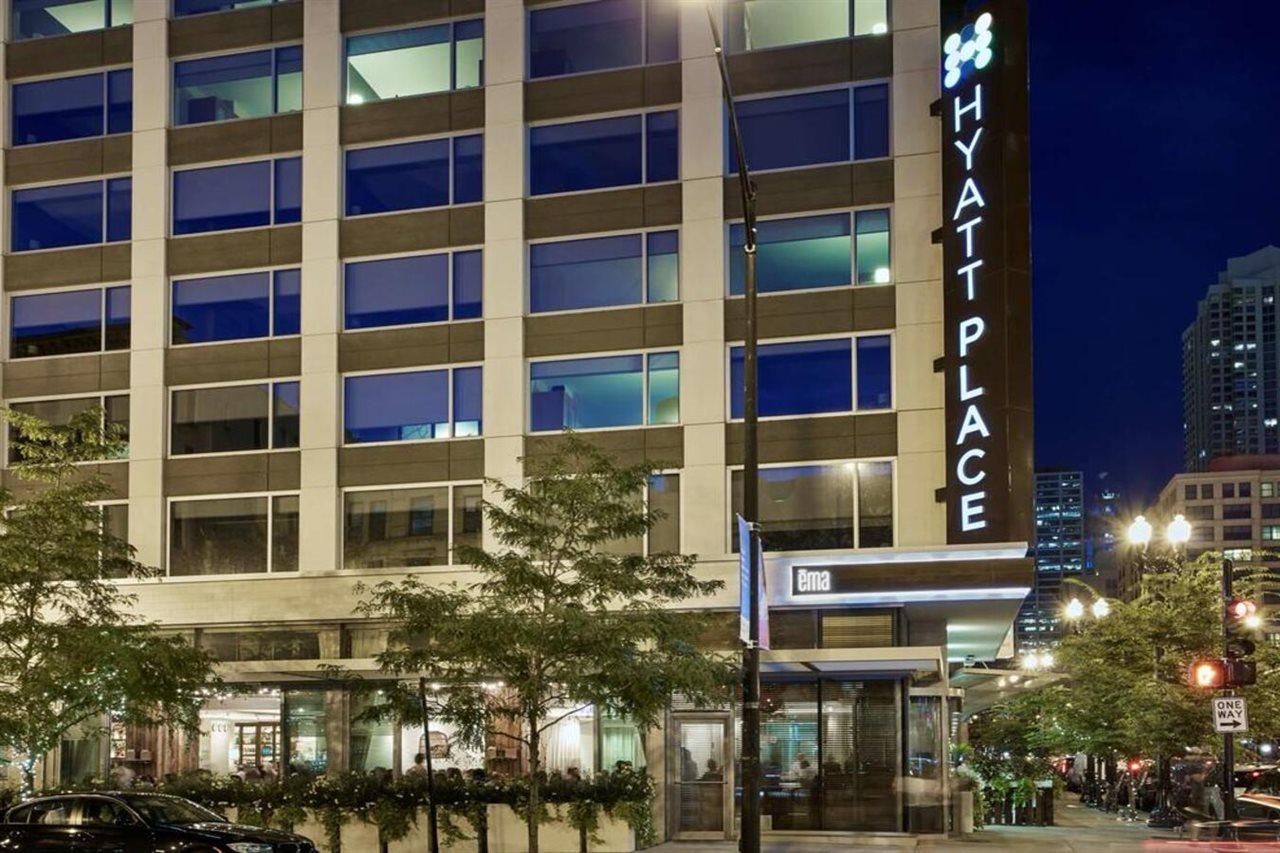 Hyatt Place Chicago River North Exterior photo